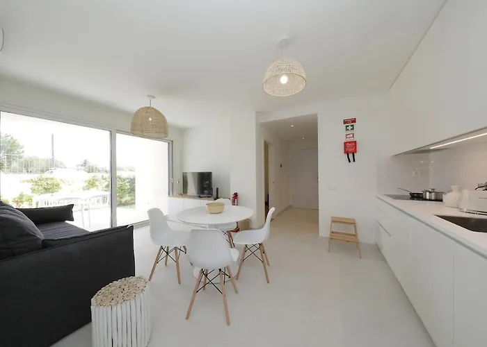 Casas Do Jardim 5pax By Portugal Hideaway *